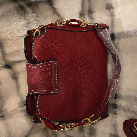 Adorable 9×9 burgundy handbag - Picture 5 of 7